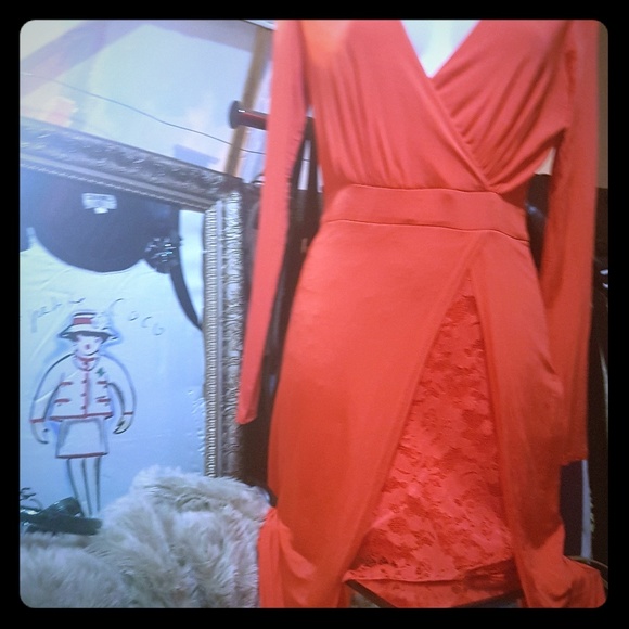 BEBE DRESS SIZE MEDIUM - Picture 1 of 1